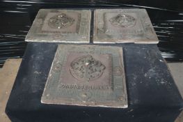 Lot decorative elements in plaster H32x32