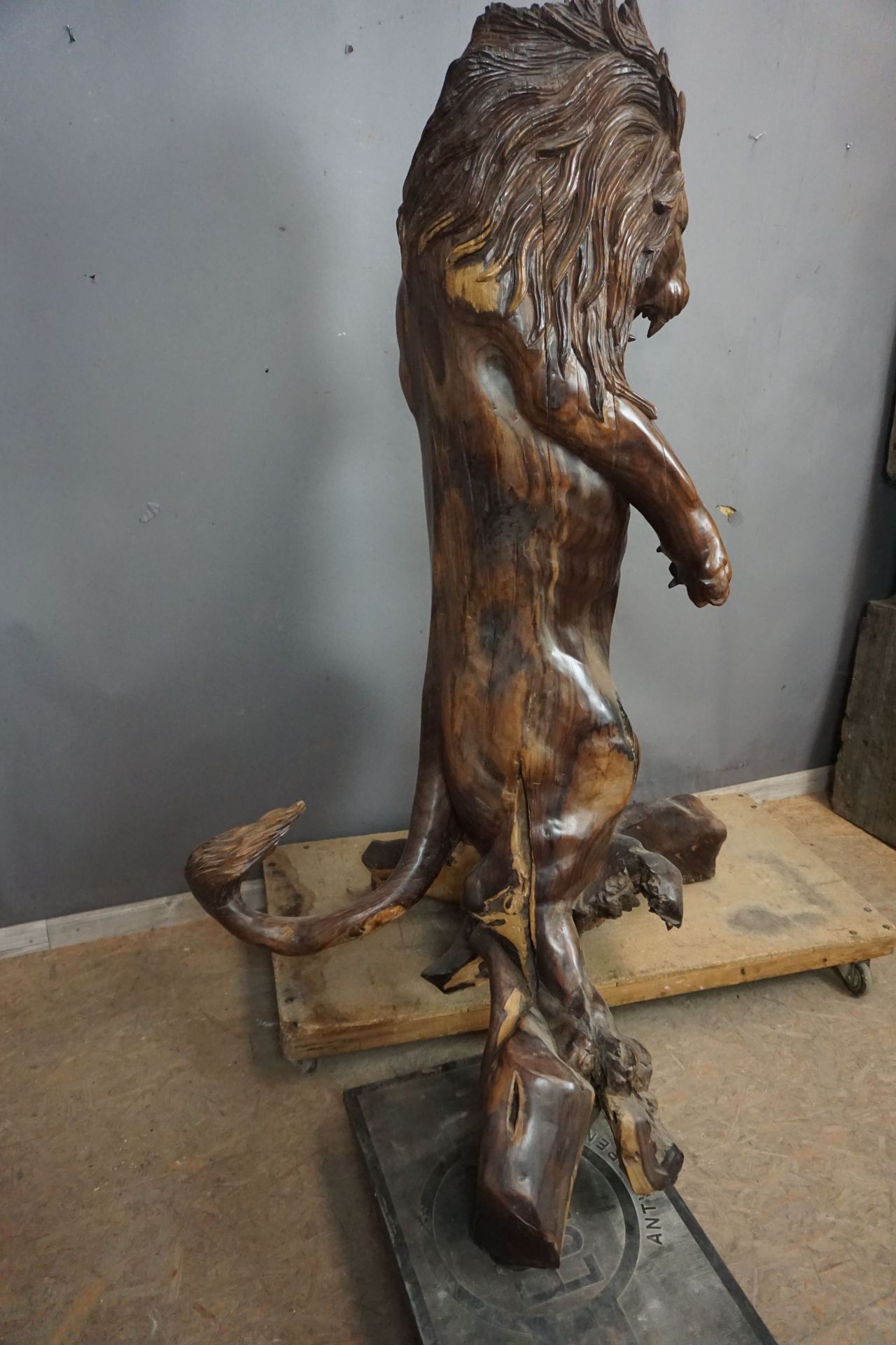 Lion, decorative sculpture in wood H159X100 - Image 4 of 8