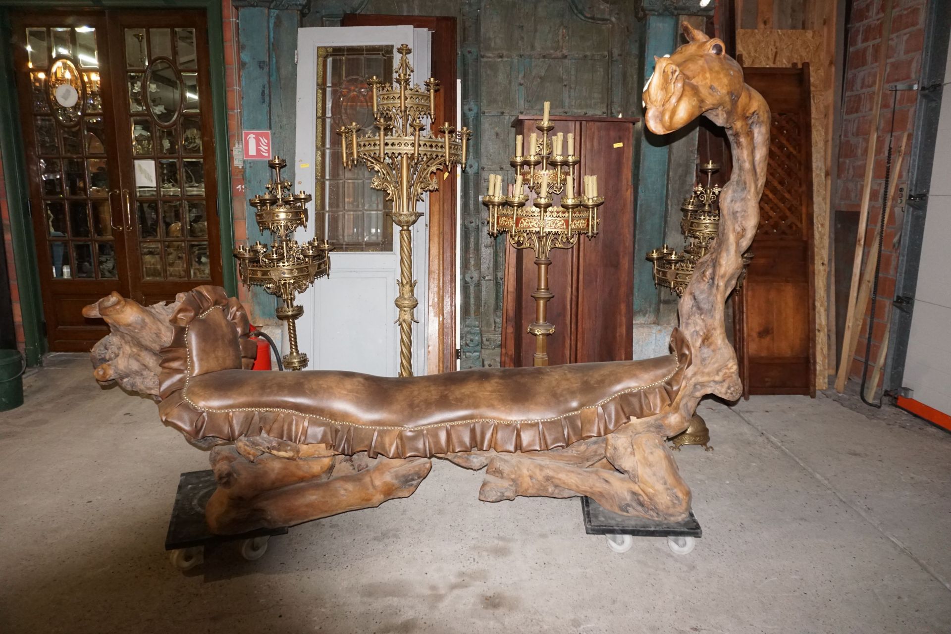 Decorative bench in root wood in the shape of a camel / DROMEDARIS H107X72X250