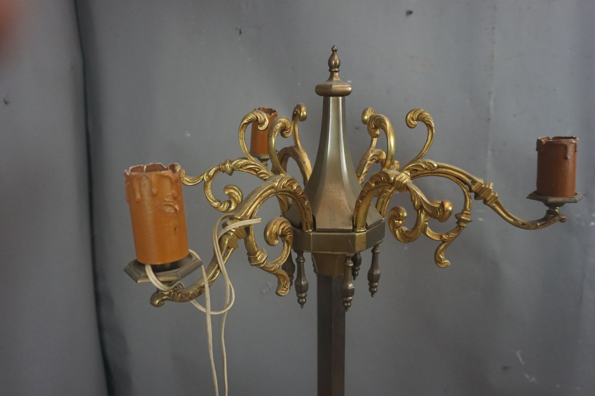 Lampadaire in copper and metal H163 - Image 3 of 4