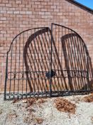 Important gate in wrought iron H335x385