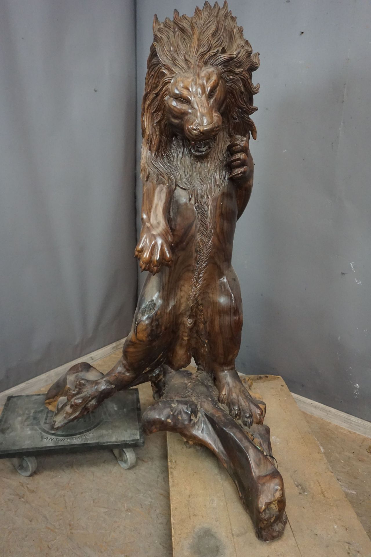 Lion, decorative sculpture in wood H159X100 - Image 8 of 8