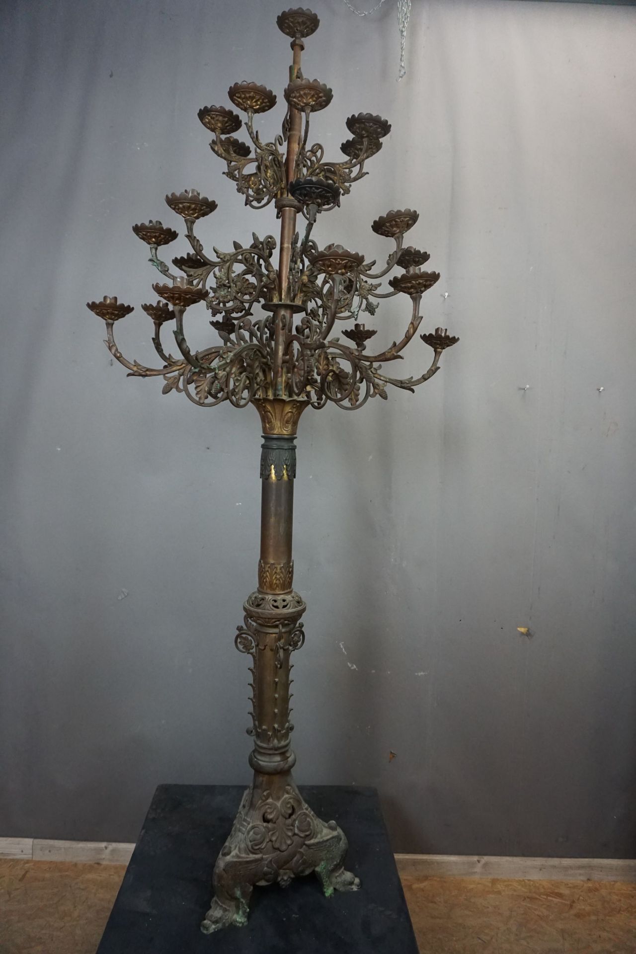 Monumental neogotic candlestick in copper and bronze 19th H205