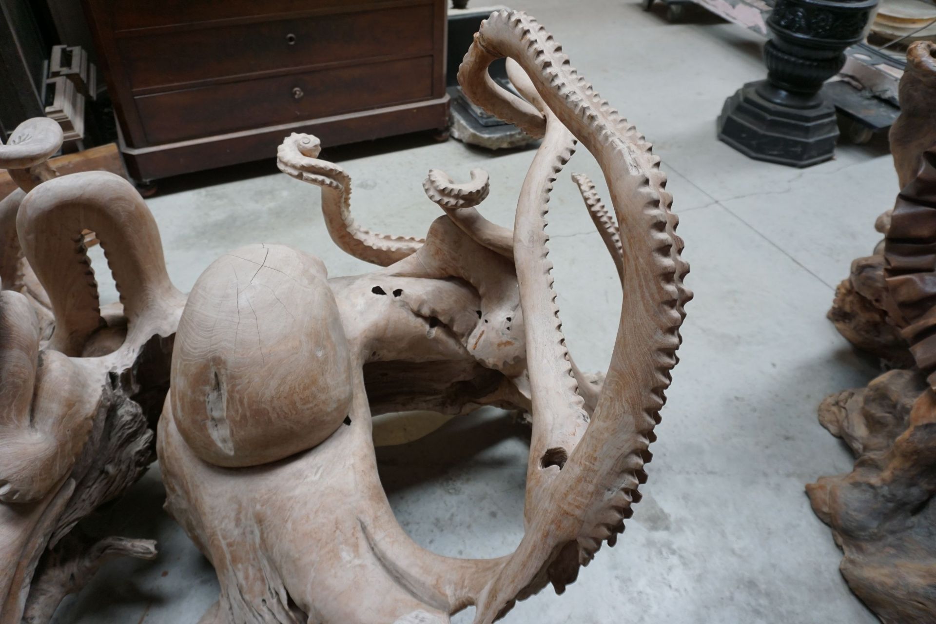 Decorative sculpture, octopus in teak H100x90x180 - Image 3 of 3