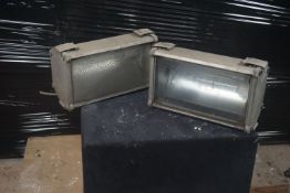 Pair of phares in metal H28x46