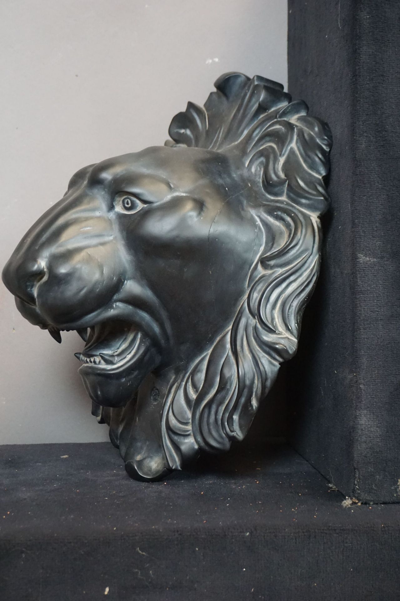 Decorative lion head in wood H50x42 - Bild 2 aus 2