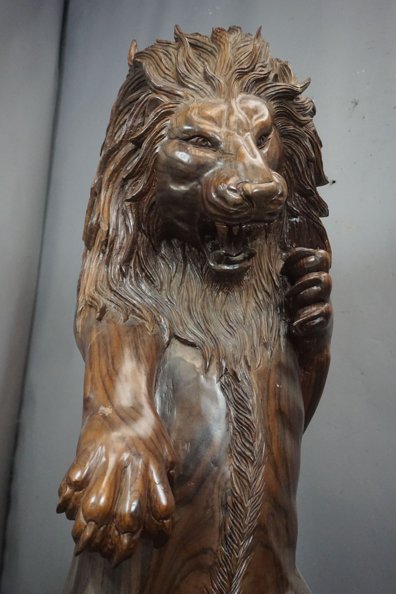 Lion, decorative sculpture in wood H159X100 - Image 3 of 8