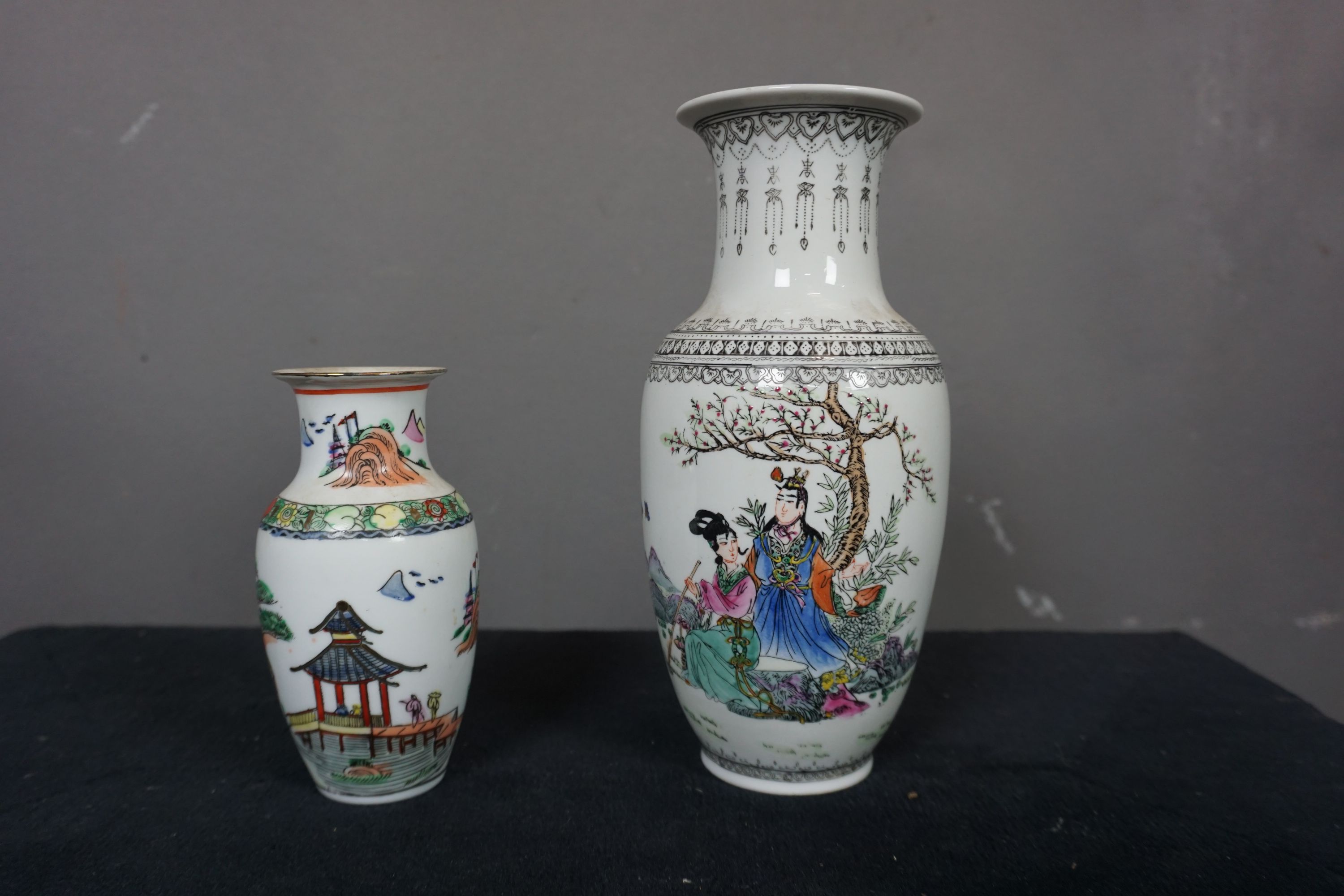 Couple of Chinese vases H26 / 16 - Image 2 of 2