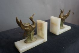 Couple bookships in bronze and marble H17x16