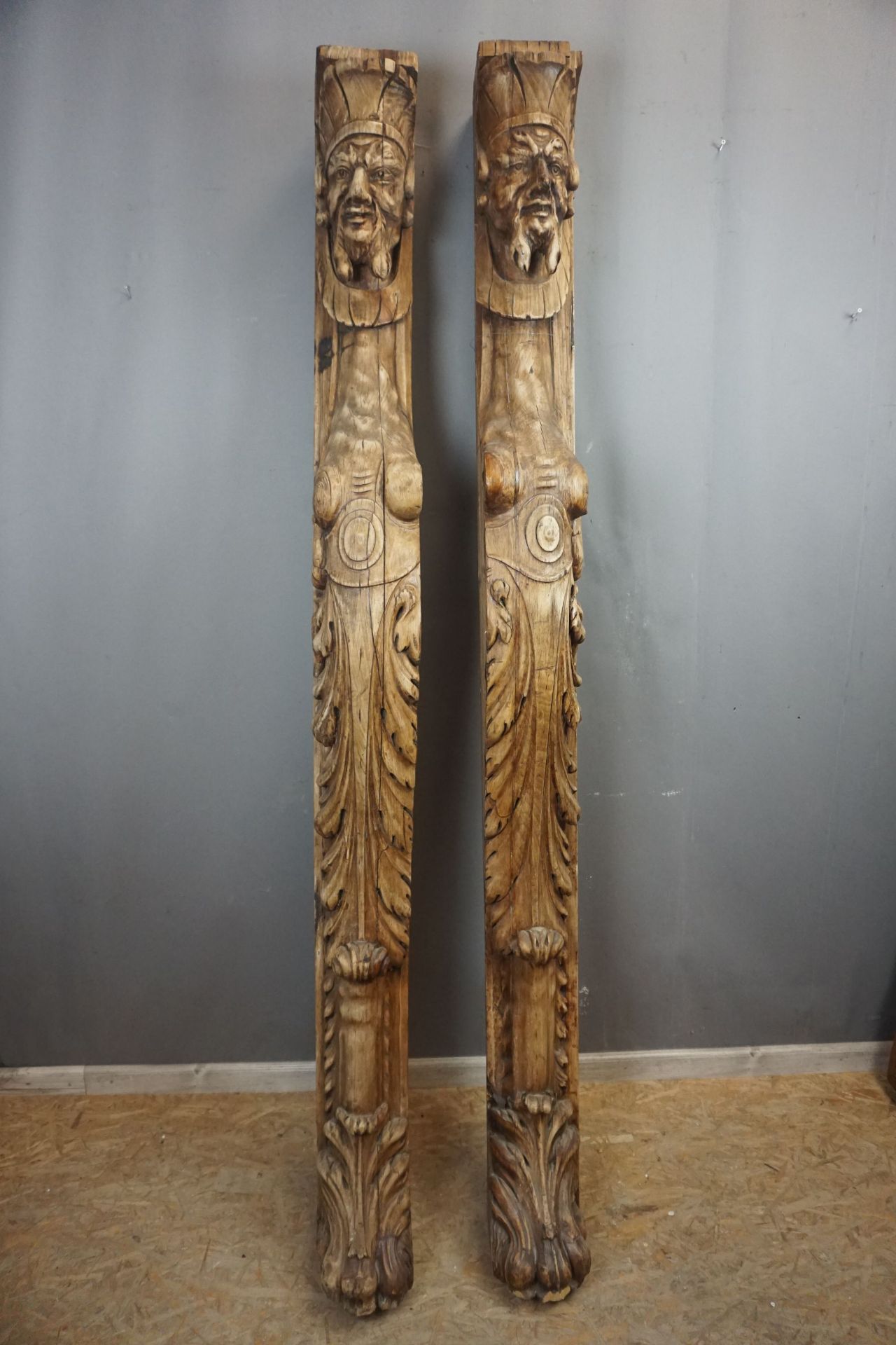 Couple of Kariatides in wood 19th H210x17x18