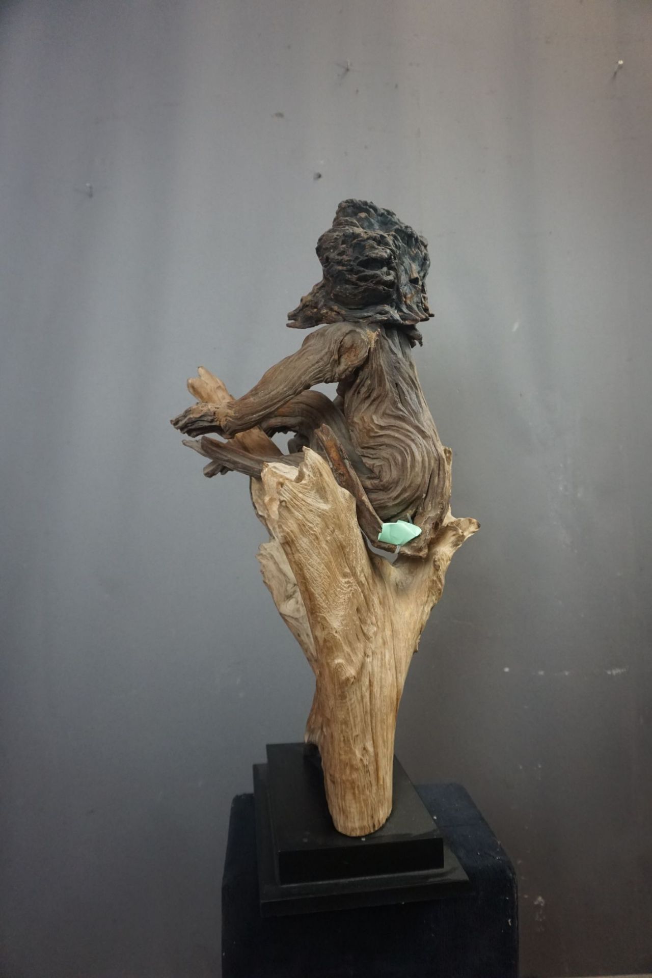 Decorative sculpture from root wood H70x40x35 - Image 4 of 4