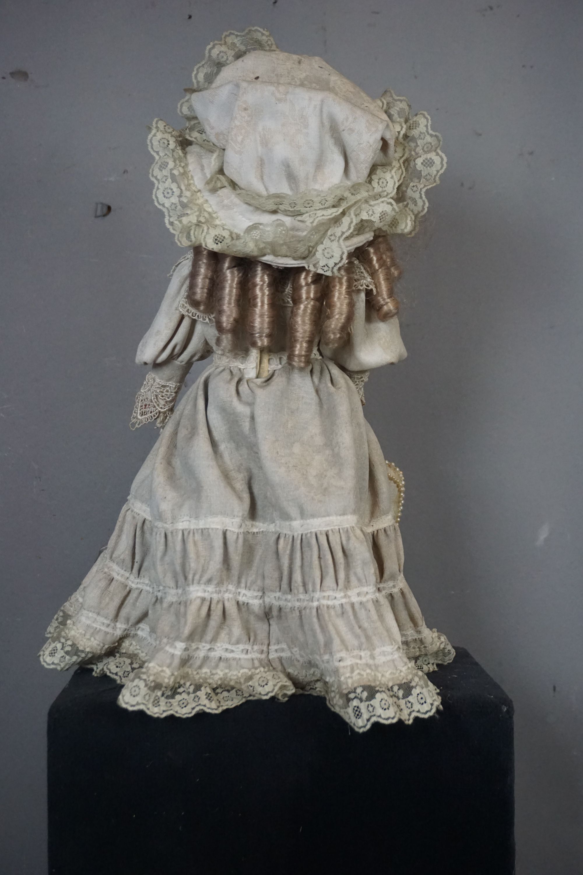 Dressed doll H47 - Image 2 of 2