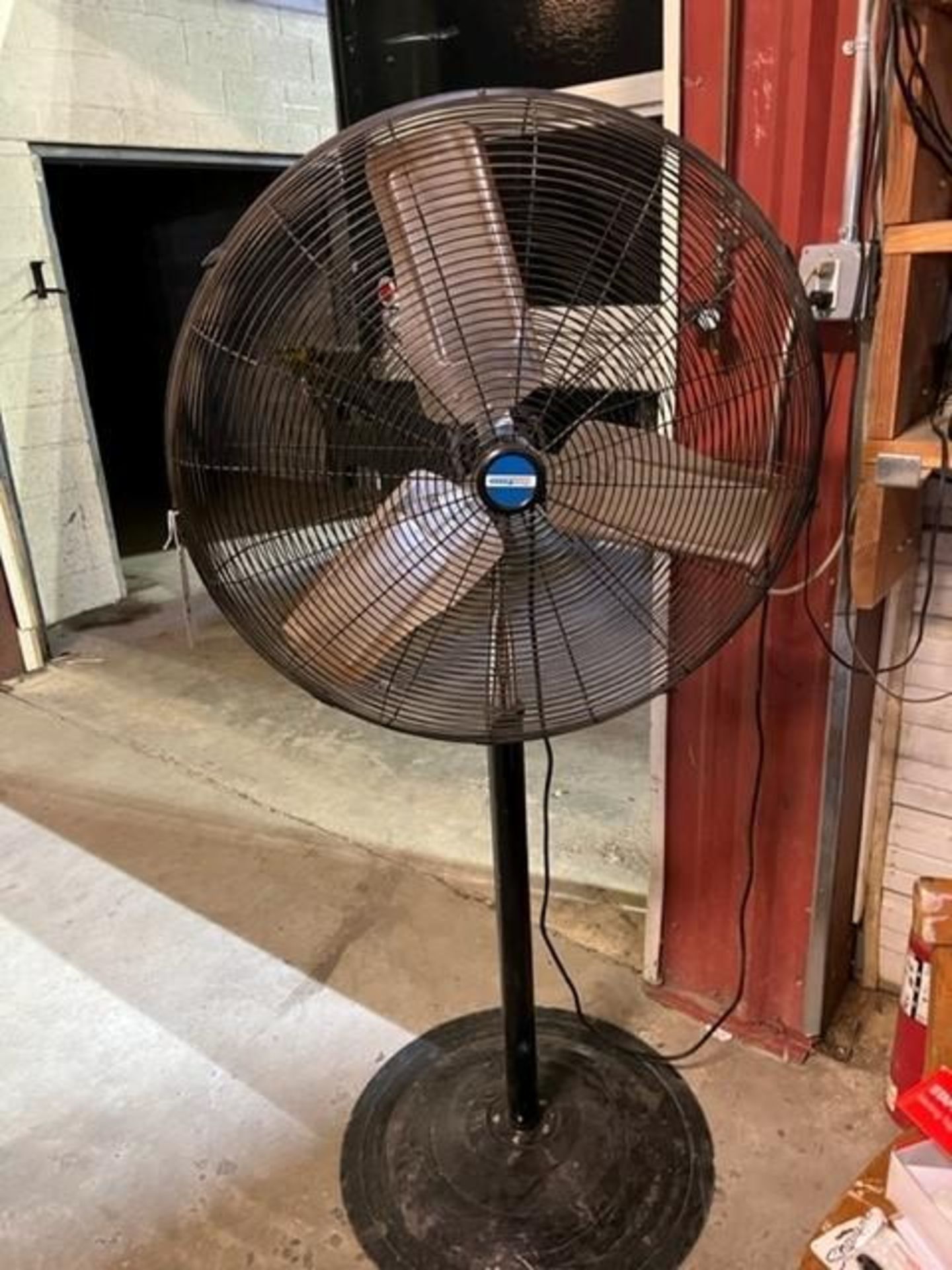 30" Fan