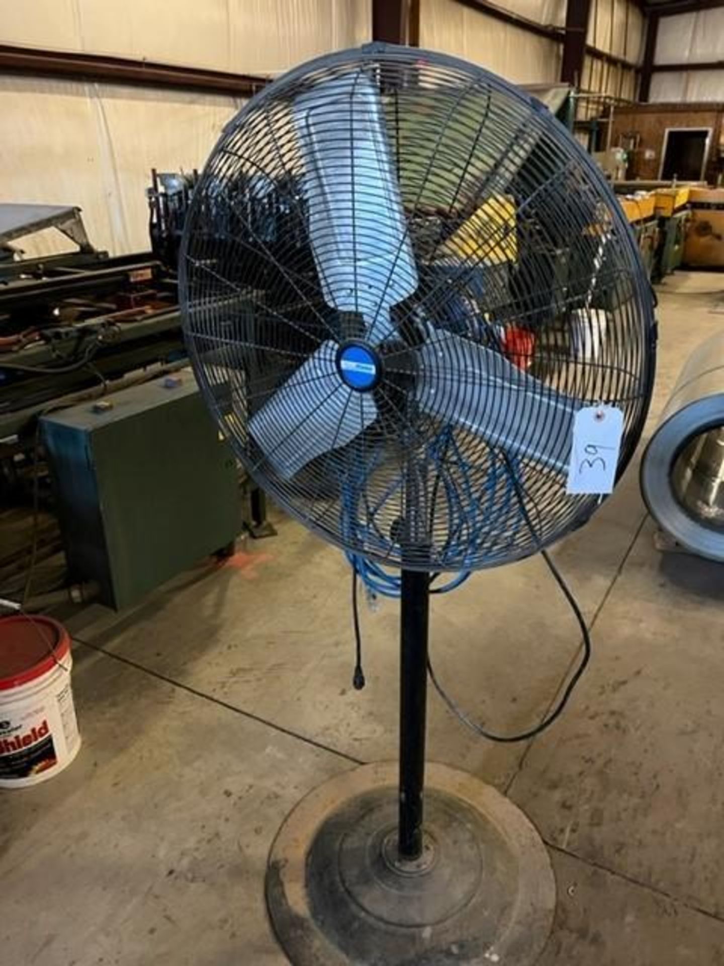 30" Fan