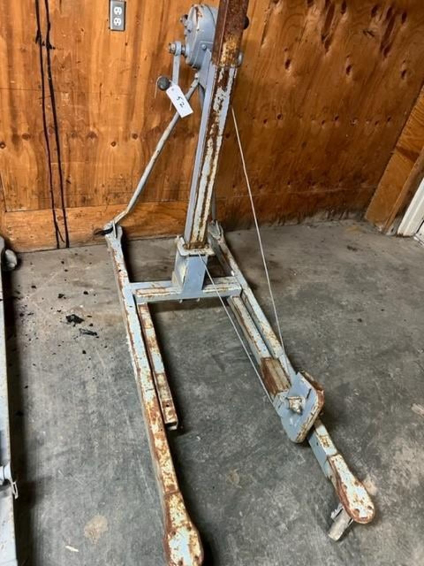 Vermett 520A Material Hoists