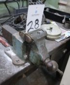 Reed Mfg. Co. 104 1/2 Benchtop Vise