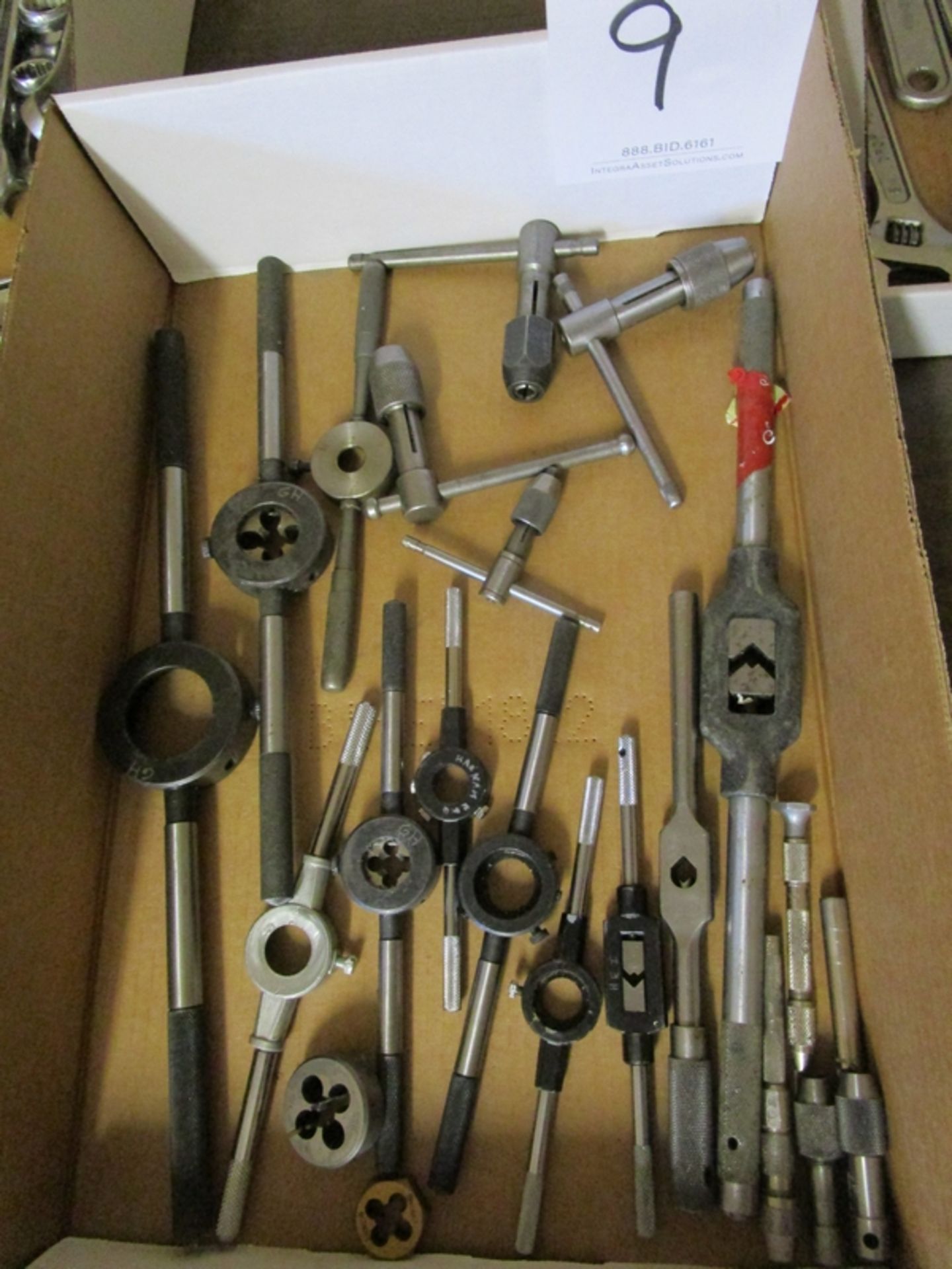 Assorted Tap Wrenches For Hex & Round Stock