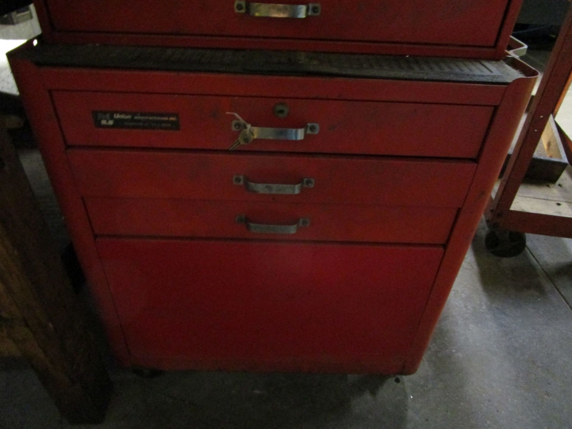 Union Mfg. Rolling Tool Chest with 5-Drawer Upper Chest - Image 4 of 4