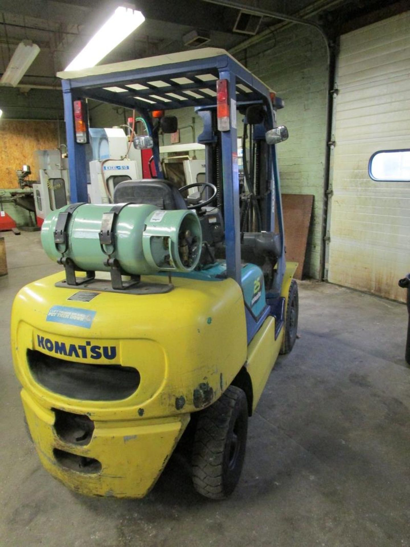 Komatsu FG25T-12 LPG/Gas Forklift Truck, S/N 509530A - Image 3 of 12