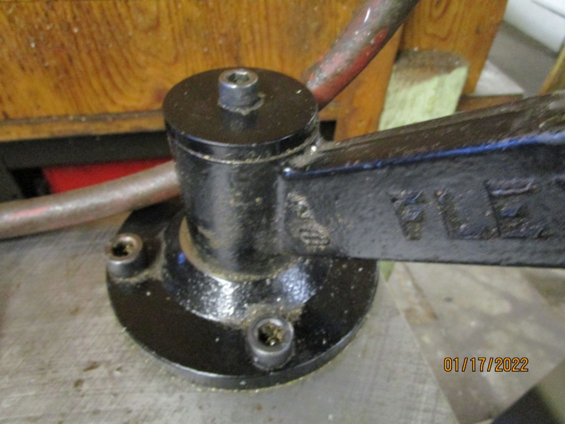 Flex Arm Tapping Station - Image 5 of 6