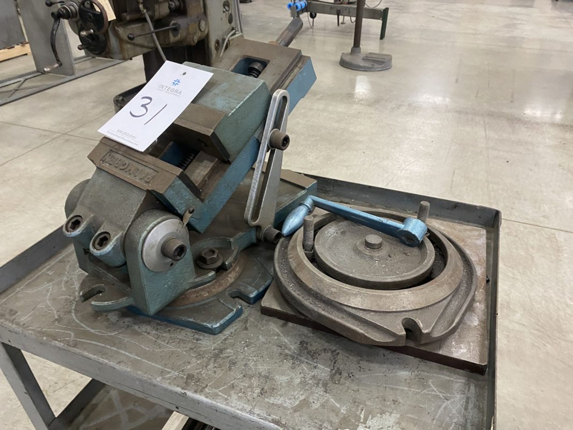 Palmgren 6" Tilt & Swivel Vise with Cart and Contents - Image 2 of 3