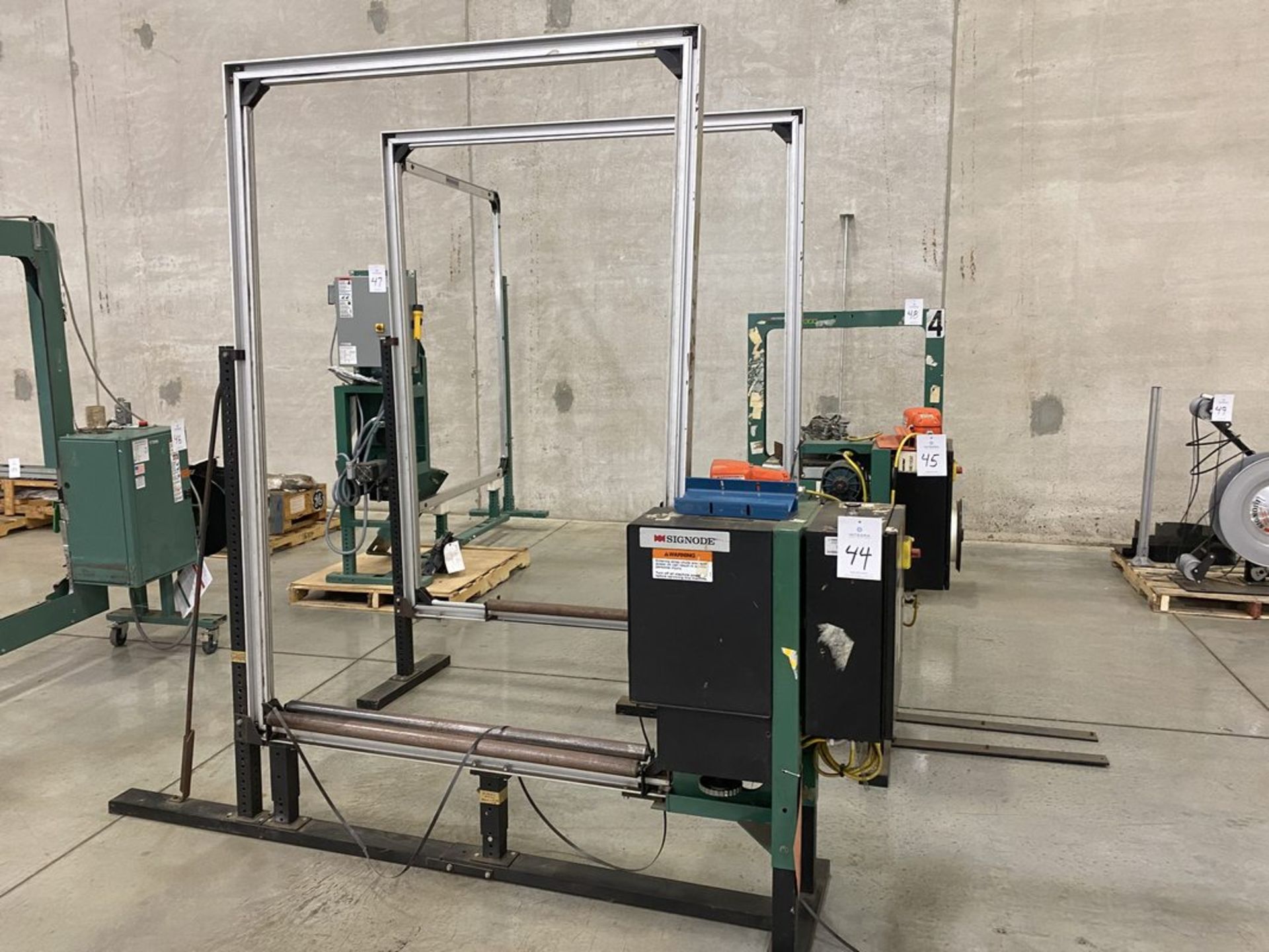 Signode MCD-710LF Strapping Machine