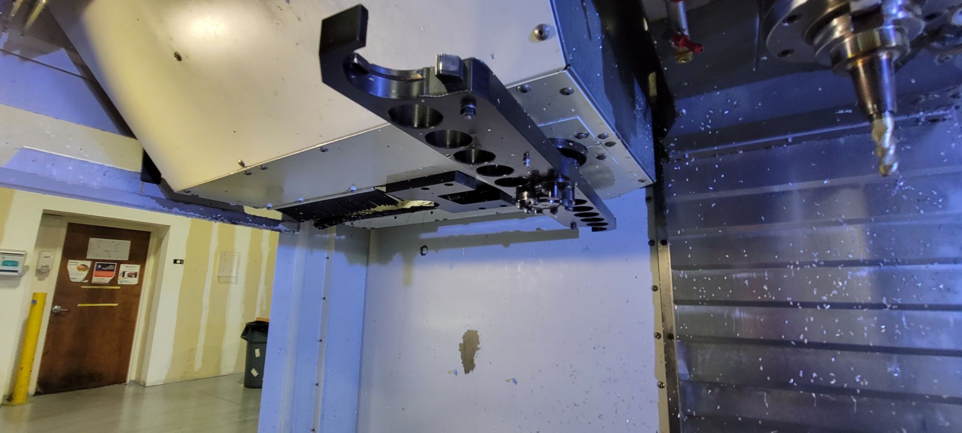 Haas VF-2SSYT 3-Axis CNC Vertical Machining Center - Image 7 of 21