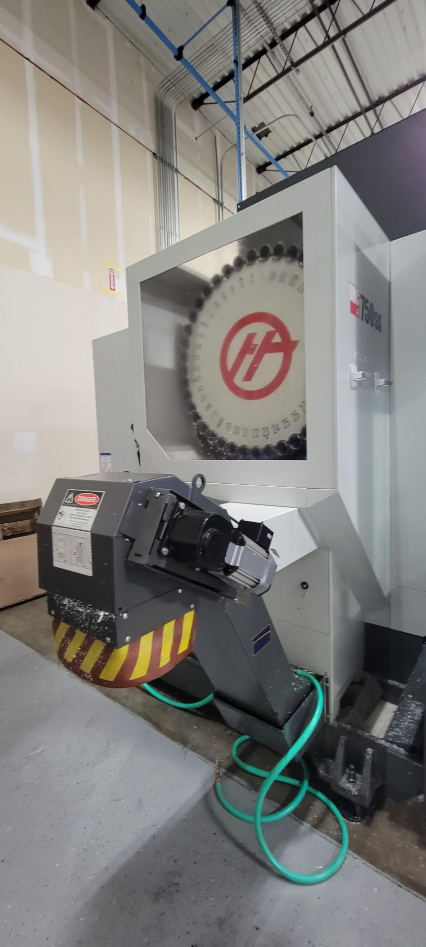 Haas UMC-750SS 5-Axis CNC Universal Machining Center - Image 8 of 17