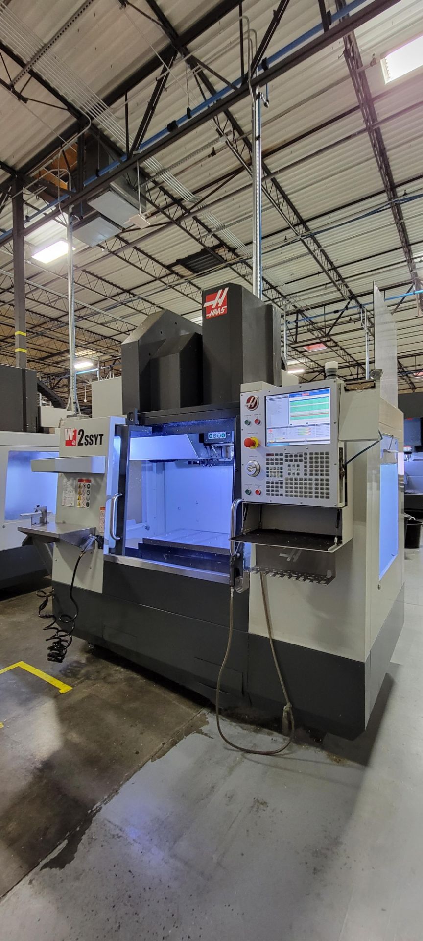 Haas VF-2SSYT 4-Axis CNC Vertical Machining Center - Image 2 of 21