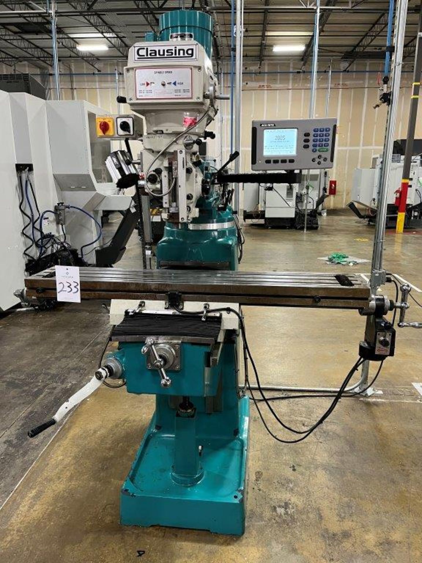 Clausing 3V08 3-HP Vertical Milling Machine - Image 3 of 8