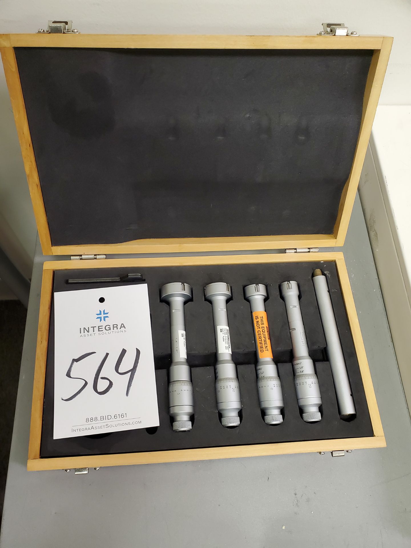 SPI .8 - 1.6" Hole Micrometer Set