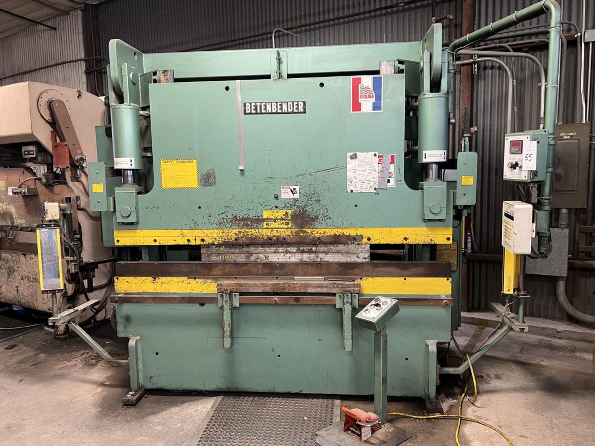 Betenbender 8-95T 95-Ton x 8' CNC Hydraulic Press Brake