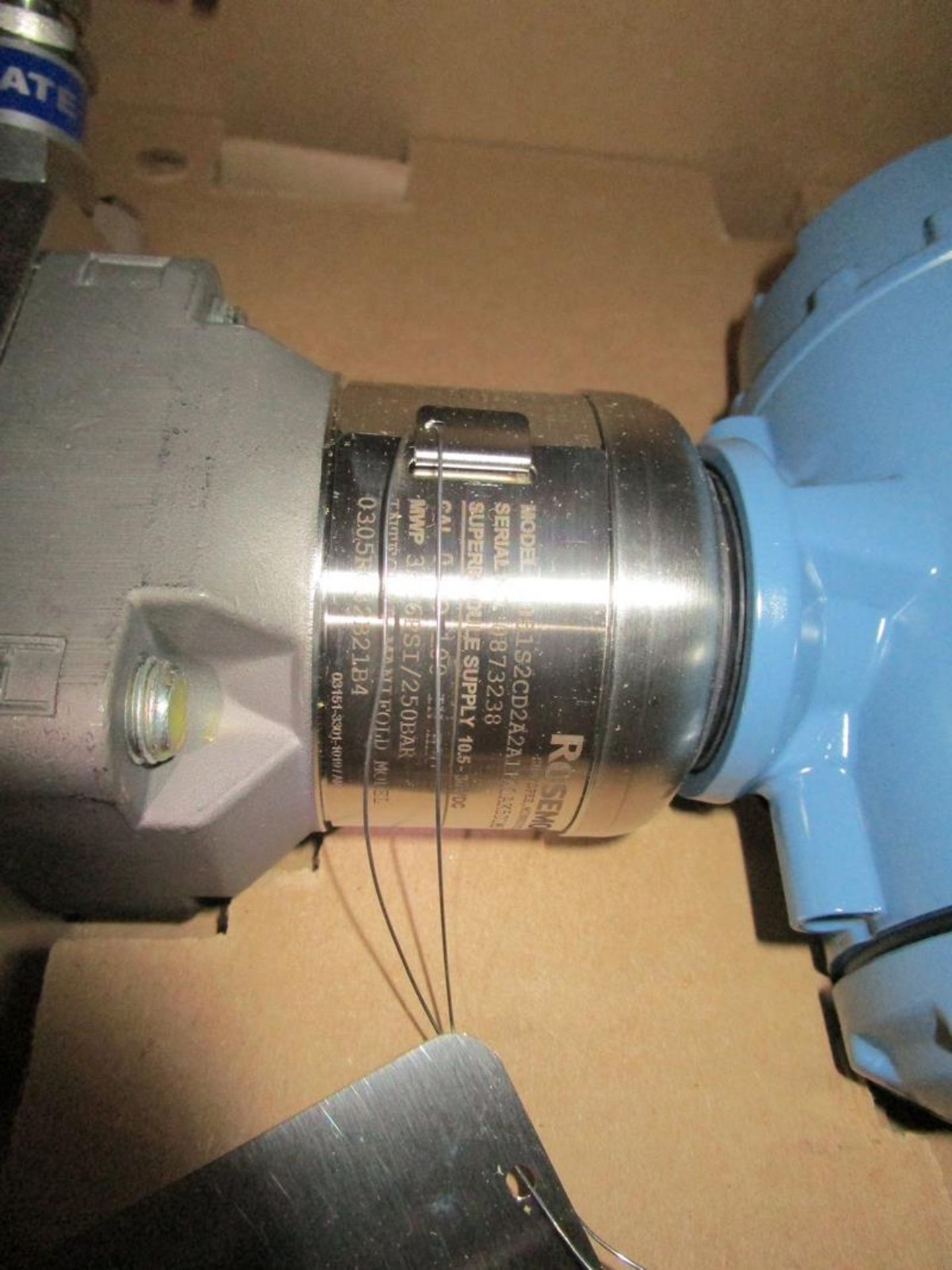 Unused Rosemount 3051 Series Pressure Transmitter With Flow Meter - Image 2 of 2
