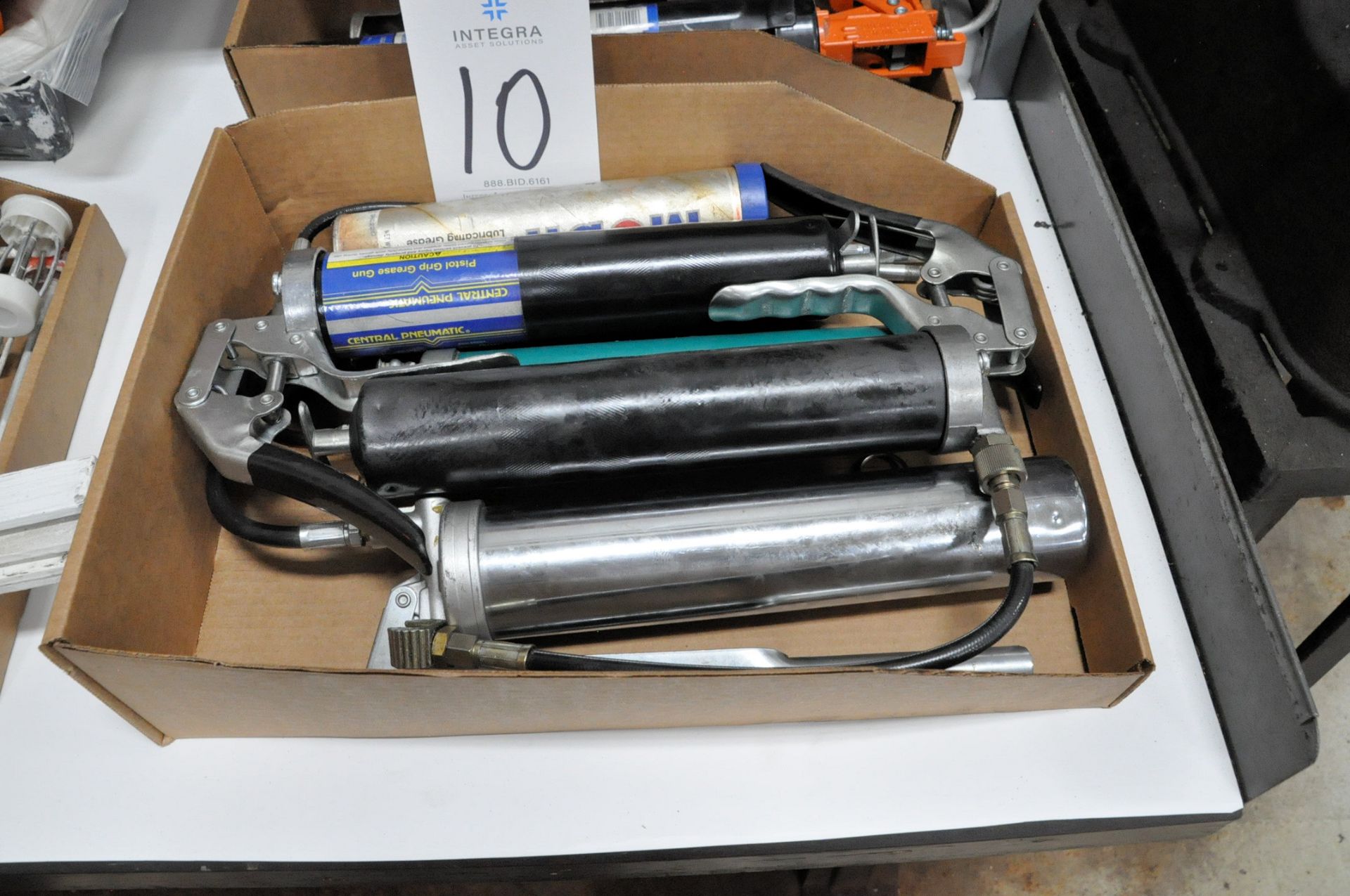 Lot-Paint Rollers, Pans, Grease Guns and Caulk Guns - Image 4 of 4