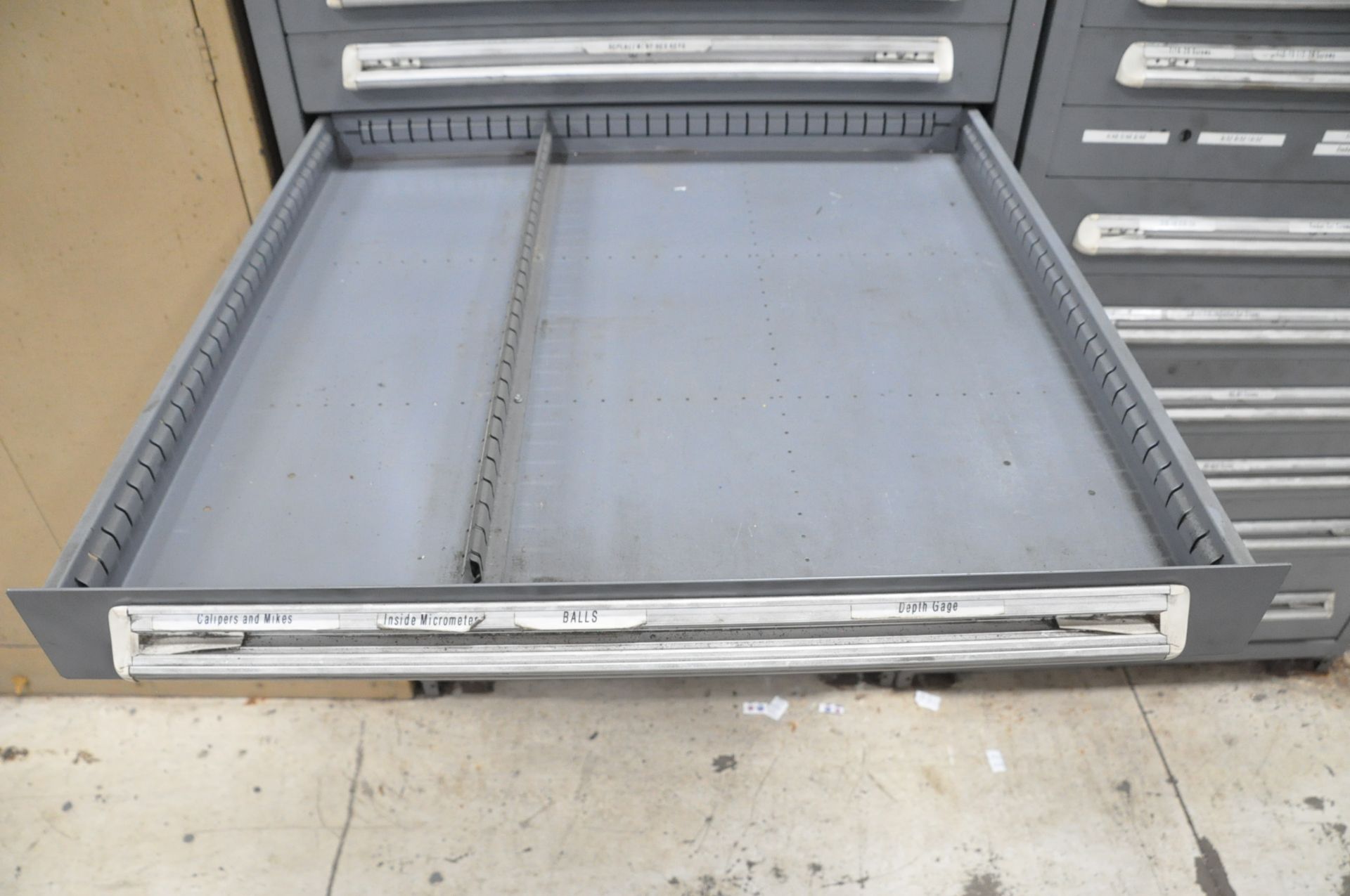 Stanley Vidmar 13-Drawer Tooling Cabinet with Misc. Hardware - Image 8 of 14