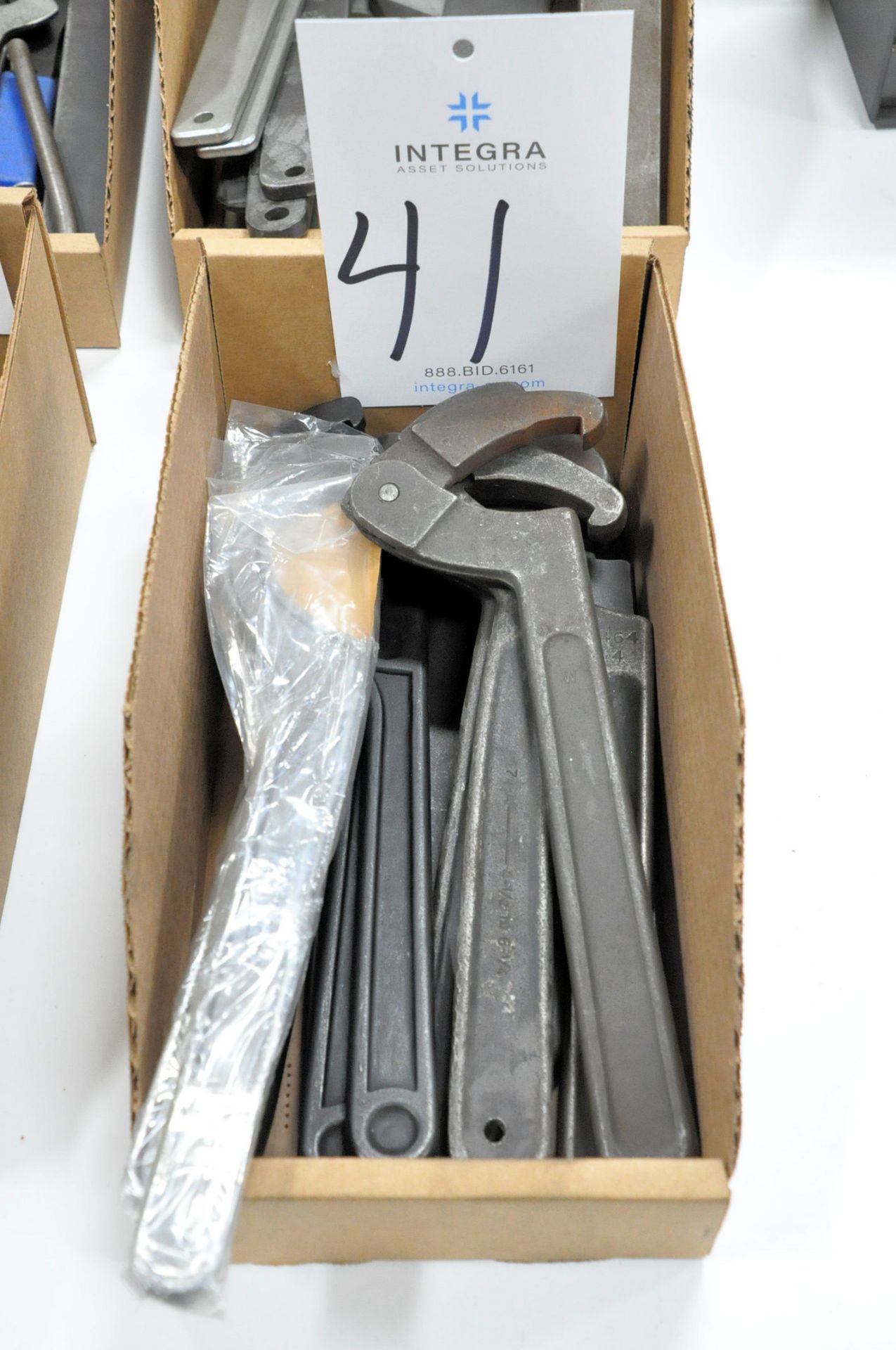 Lot-Spanner Wrenches in (1) Box