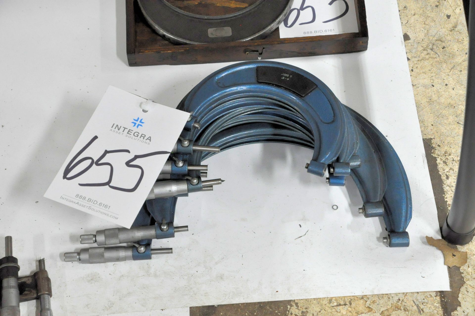 Blue 8-Piece Outside Micrometer Set