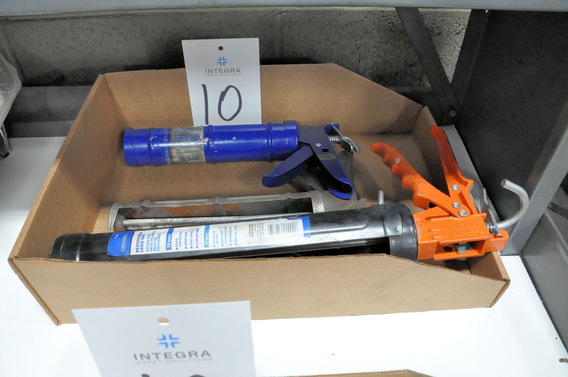 Lot-Paint Rollers, Pans, Grease Guns and Caulk Guns - Image 3 of 4