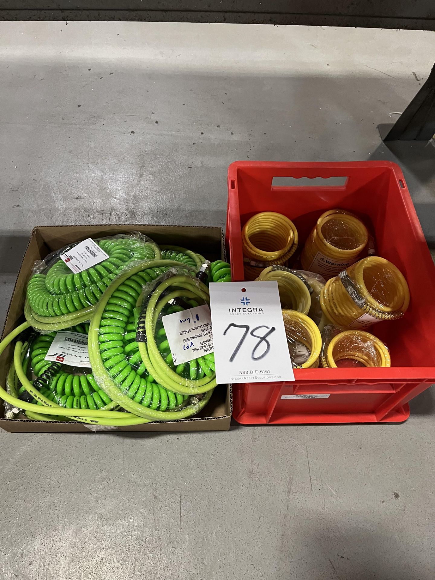 Lot of Assorted Spiral Air Hose