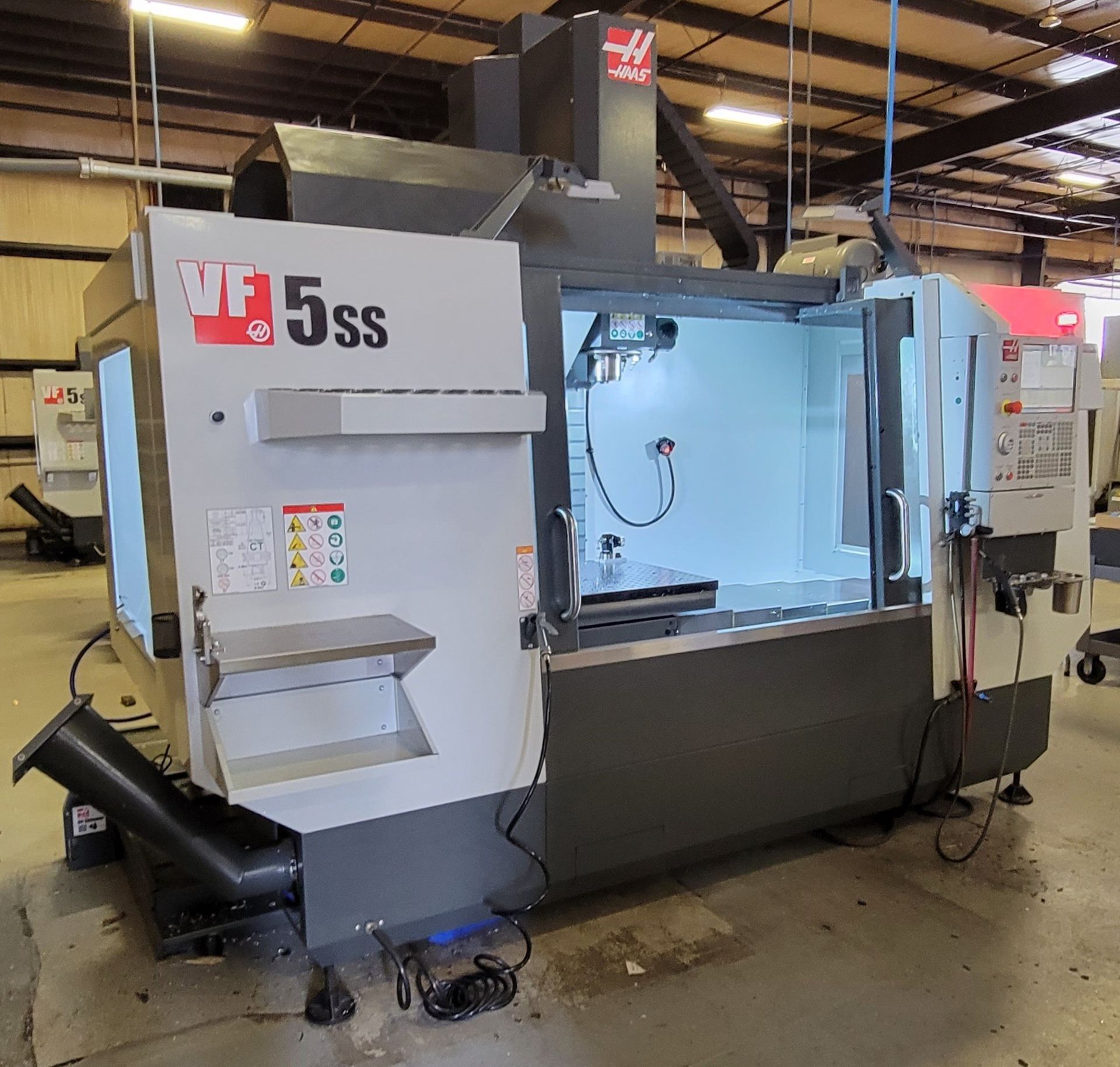 Haas VF-5SS CNC Vertical Maching Center