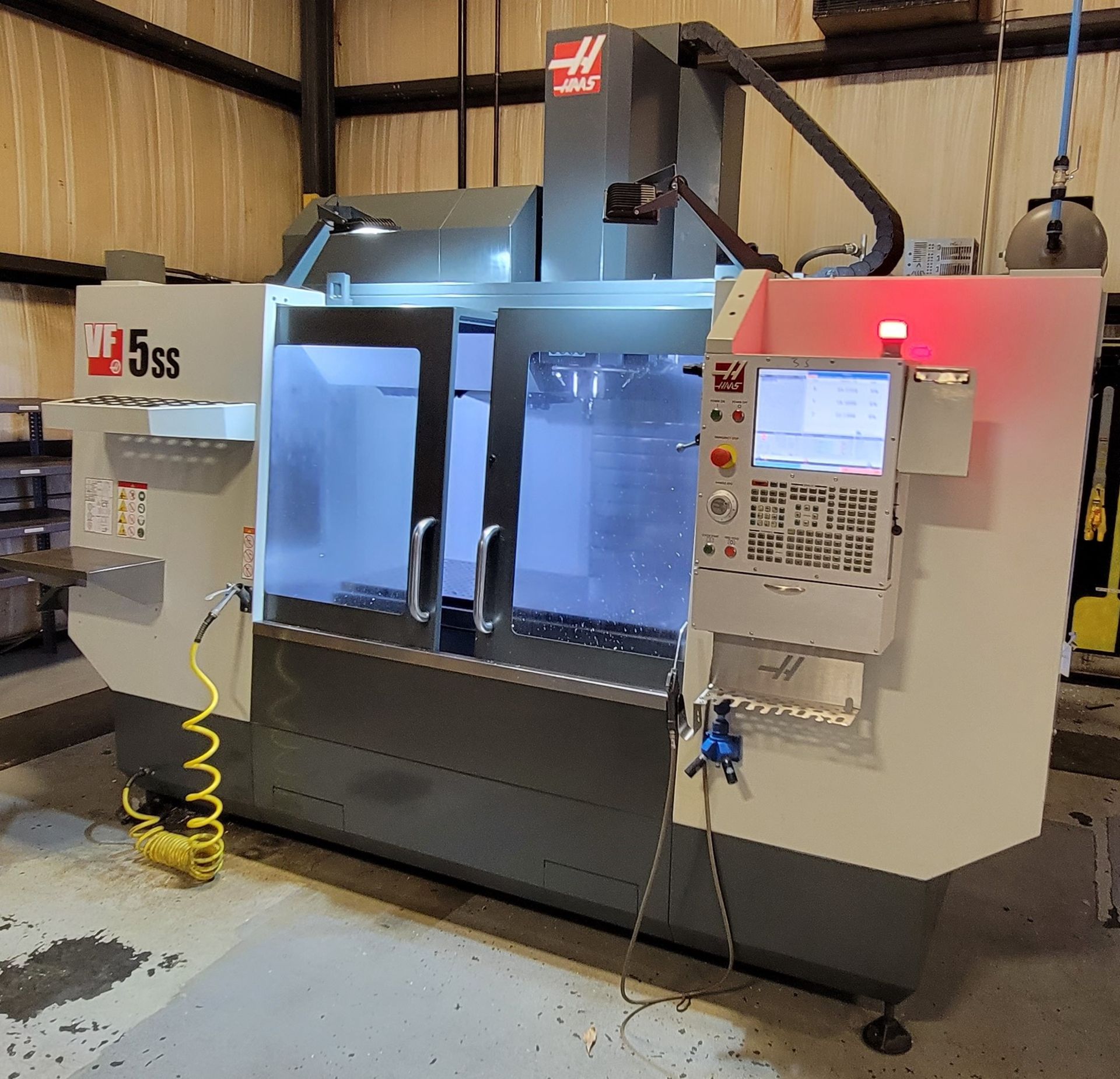 Haas VF-5SS CNC Vertical Maching Center - Image 5 of 24