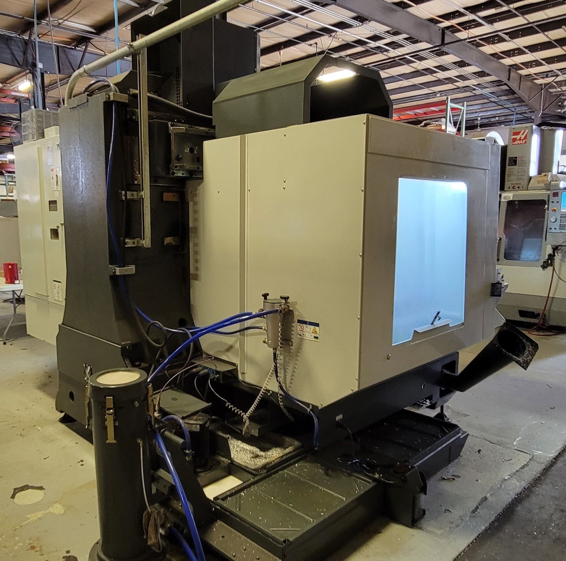 Haas VF-5SS CNC Vertical Maching Center - Image 13 of 23