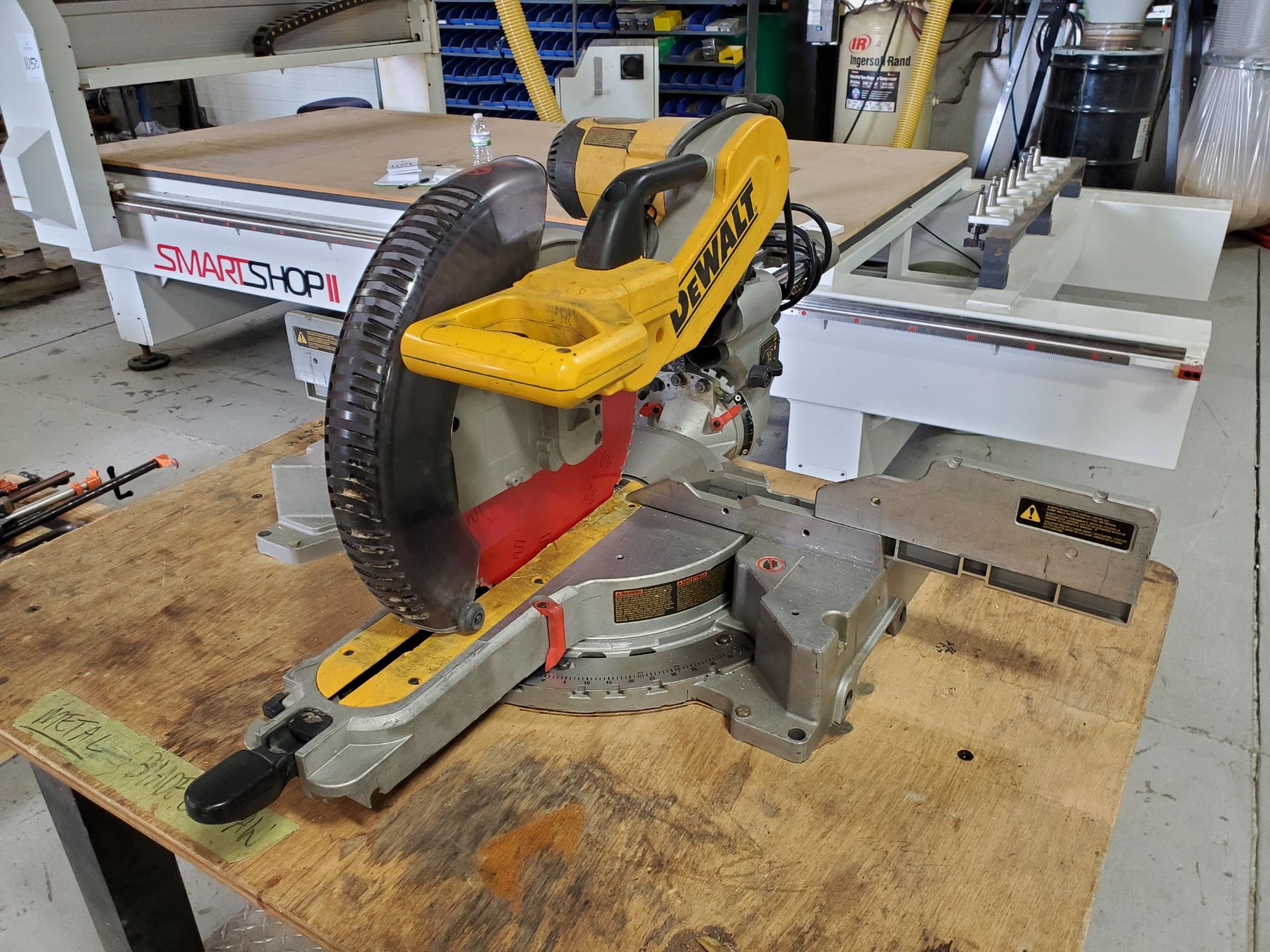 DeWalt DW718 Compond Miter Saw 12"