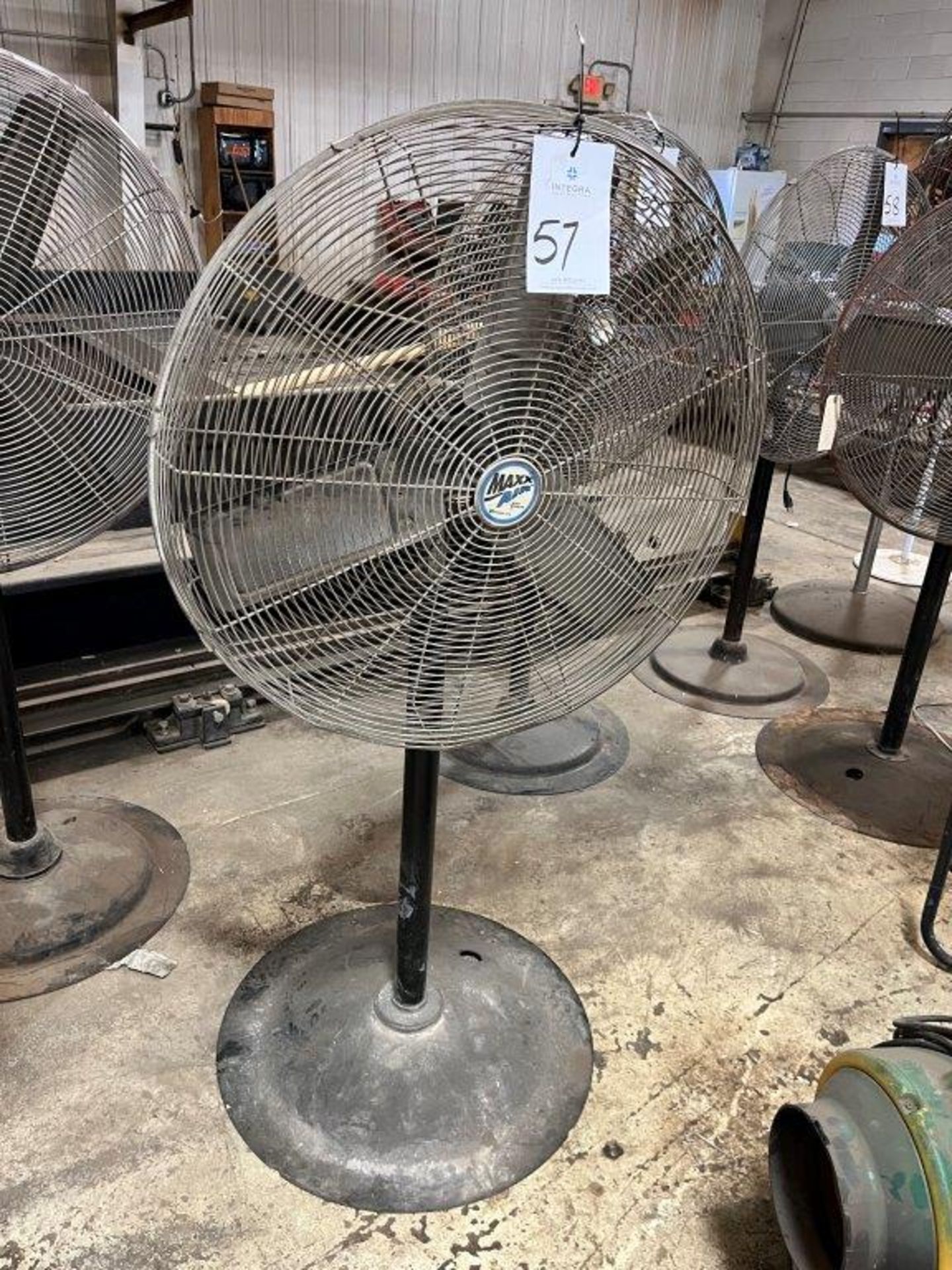 Maxx Air 30" Pedestal Fan