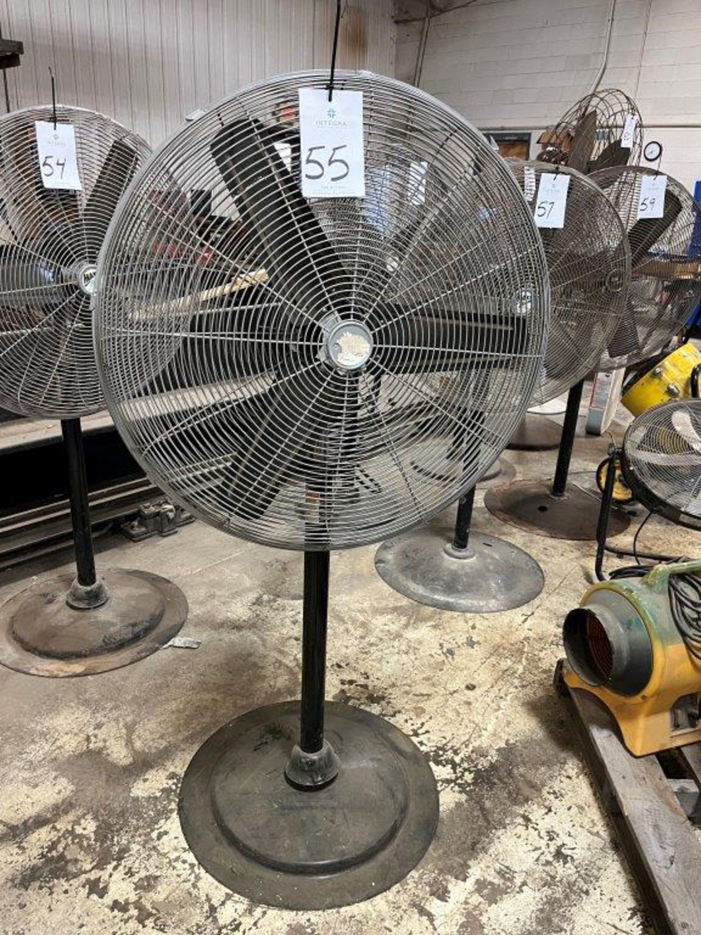 Maxx Air 30" Pedestal Fan