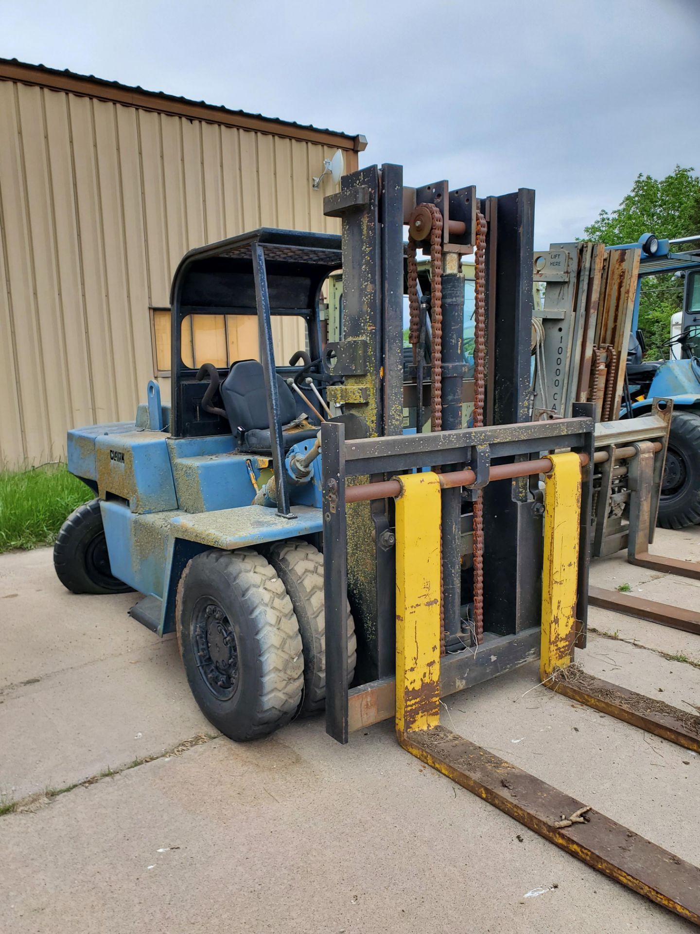 Clark 10,000 Lb. Forklift Truck - Image 2 of 3