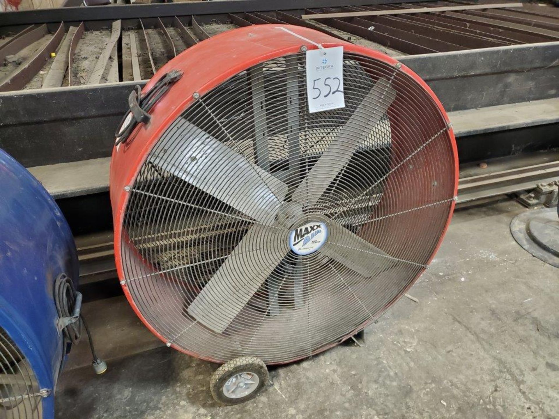 Air Maxx 42" Barrel Fan