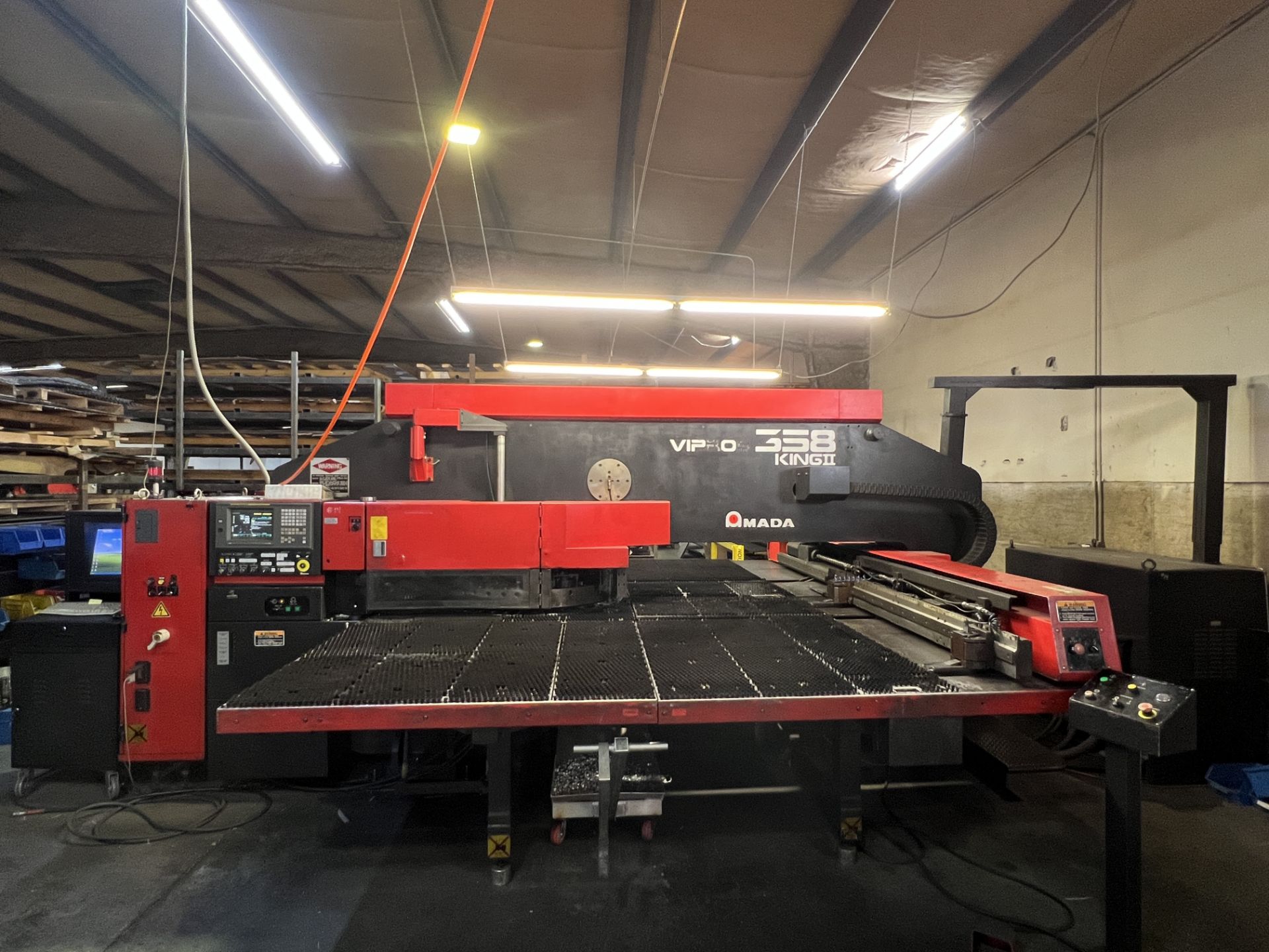 Amada Vipros King 358 II 30-Ton Hydraulic CNC Turret Press, S/N 35840194, 1999 - Image 5 of 20