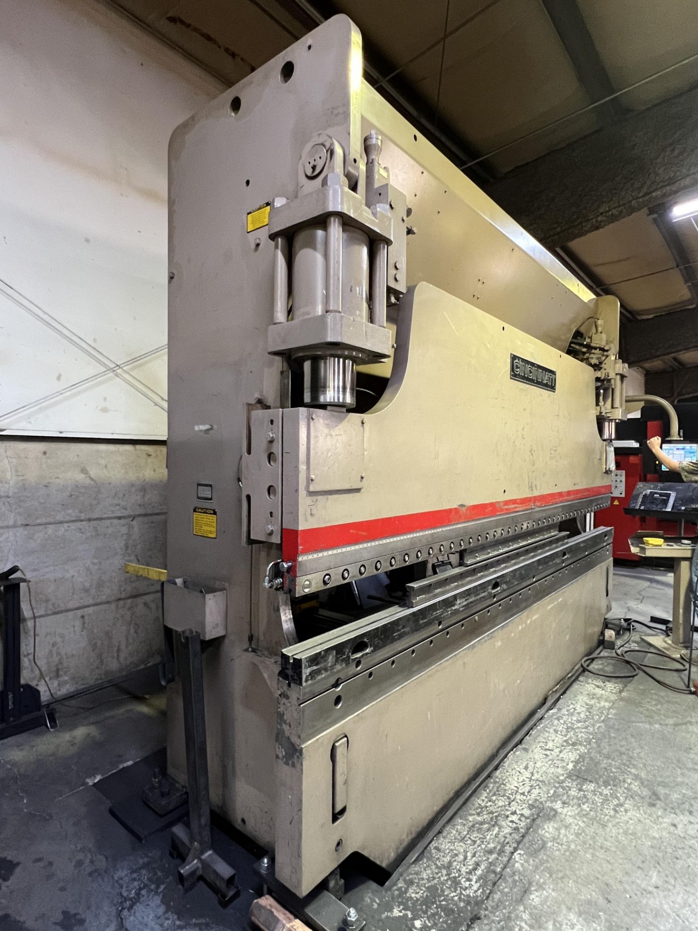 Cincinnati Autoform 175-Ton x 14' 2-Axis Hydraulic CNC Press Brake, Model 175AFx12FT, S/N 45817 - Image 16 of 21