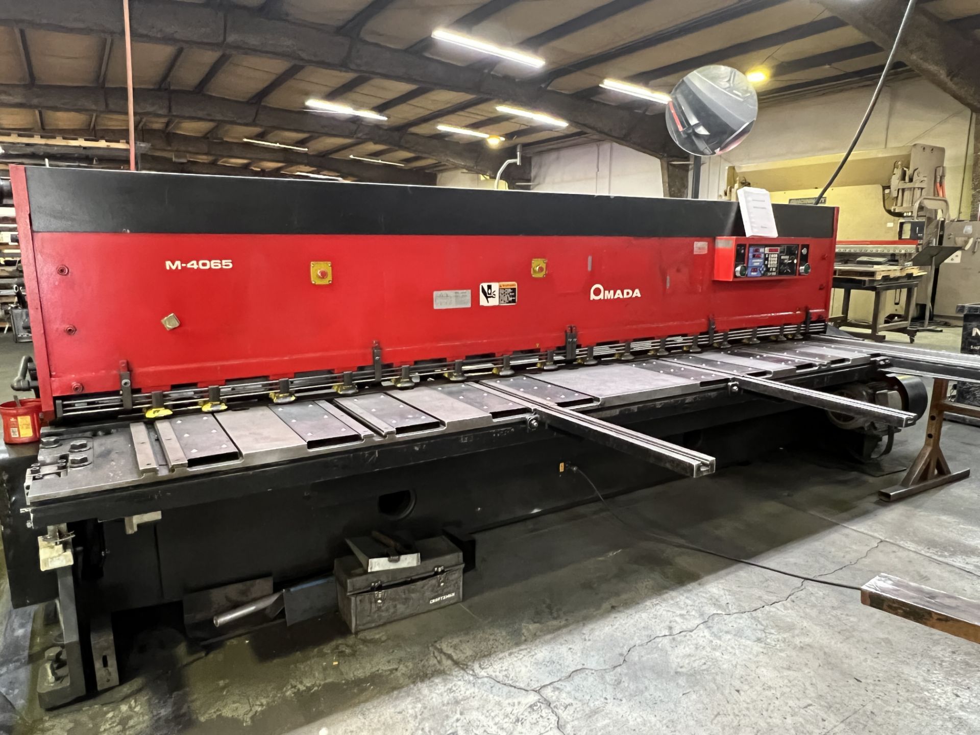 Amada M-4065 13' x 1/4" Power Squaring Shear, S/N 40650192, 2000 - Image 7 of 18